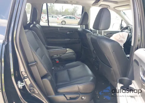 2017 Honda Pilot Elite z USA, uszkodzony, nr VIN 5FNYF6H08HB021930